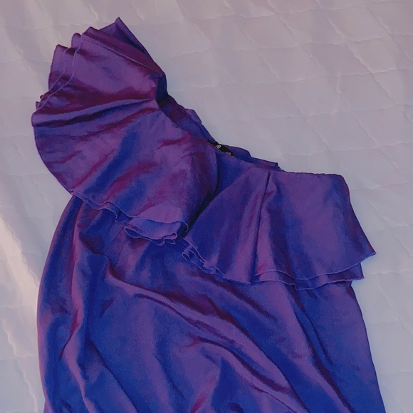 Purple Ruffled One Shoulder Blouae - Picture 2 of 3